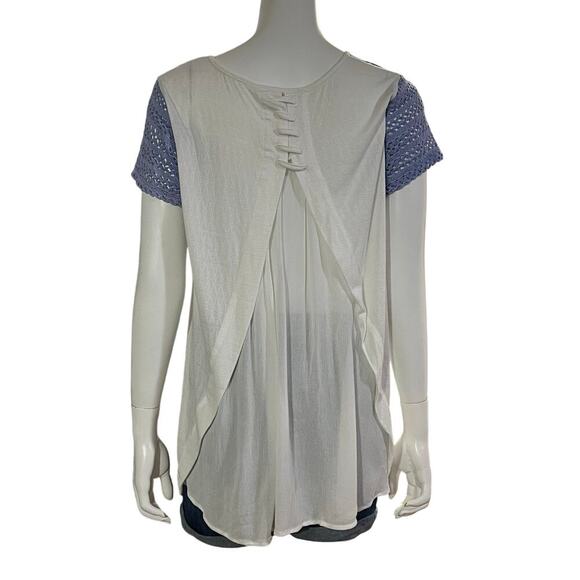 Miss Me White Blue Embellished Short Sleeve Top Tshirt Shirt Size Small - Picture 4 of 10